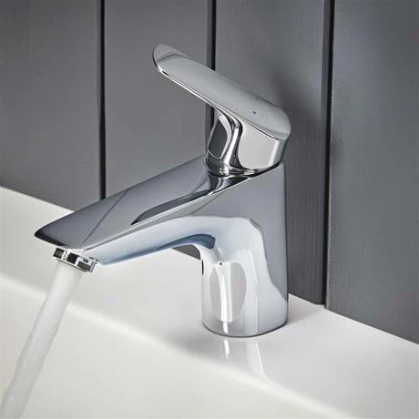 Hansgrohe Logis Monotrou Single Lever Bath Mixer - 71311000 4 Hansgrohe Logis Monotrou Single Lever Bath Mixer - 71311000 - Image 2