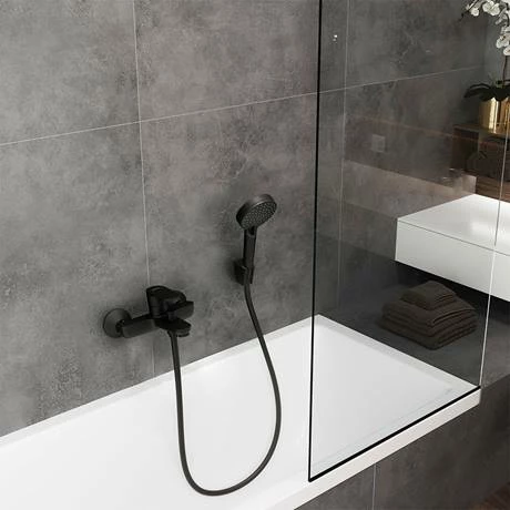 Hansgrohe Vernis Blend Exposed Single Lever Bath Shower Mixer - Matt Black - 71440670 4 Hansgrohe Vernis Blend Exposed Single Lever Bath Shower Mixer - Matt Black - 71440670 - Image 2