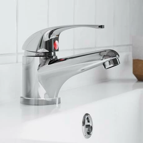 Apollo Contemporary Basin and Bath Shower Mixer Taps - Chrome 4 Apollo Contemporary Basin and Bath Shower Mixer Taps - Chrome - Image 2