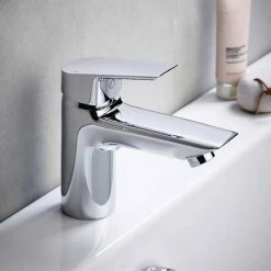 Ideal Standard Tesi 1 Hole Bath Filler - B1956AA 7 Ideal Standard Tesi 1 Hole Bath Filler - B1956AA -Bath Taps Shop B1956AA D1 460
