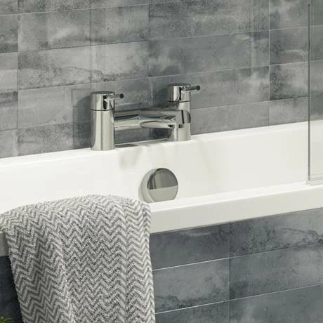 Cruze Modern Bath Taps - Chrome 4 Cruze Modern Bath Taps - Chrome - Image 2