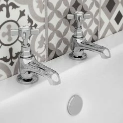 Regent Chrome Traditional Bath Taps 6 Regent Chrome Traditional Bath Taps -Bath Taps Shop REG005 detail1 460