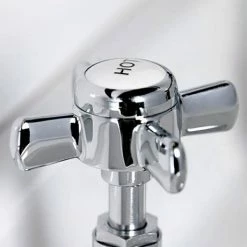 Regent Chrome Traditional Bath Taps 7 Regent Chrome Traditional Bath Taps -Bath Taps Shop REG005 detail2 460