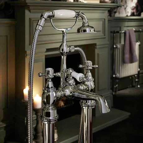Heritage - Hartlebury Bath Shower Mixer - Chrome - THRC02 4 Heritage - Hartlebury Bath Shower Mixer - Chrome - THRC02 - Image 2
